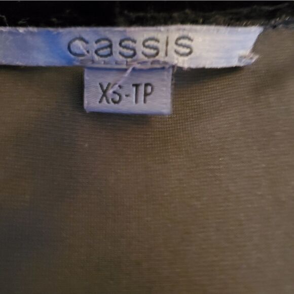 Gorgeous black velvet-like hi-lo cardigan size XS - Picture 5 of 8